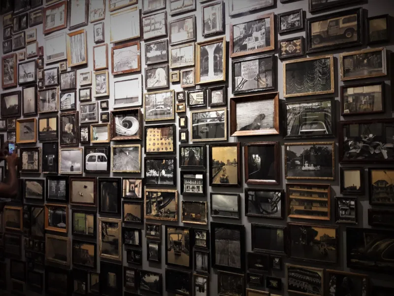 Faces on the Wall: When Every Pub Kept Britain's Working-Class Memory Alive