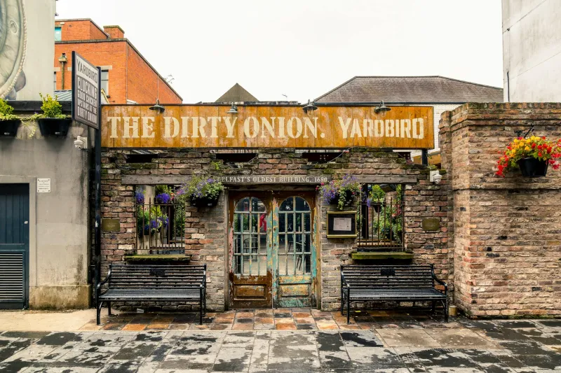 Written in Haste, Remembered Forever: The Lost Language of the Pub Door
